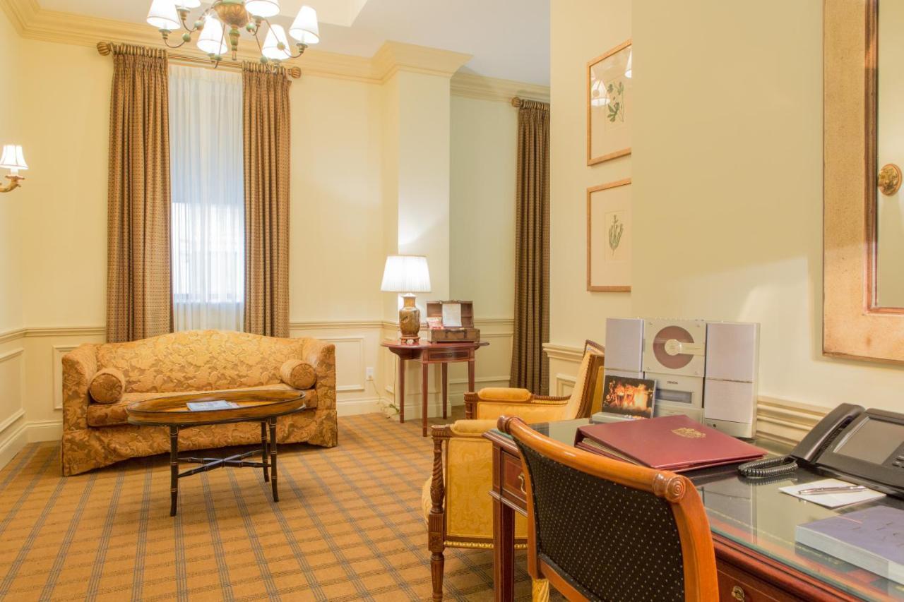 Hotel Le St. James Montréal Buitenkant foto